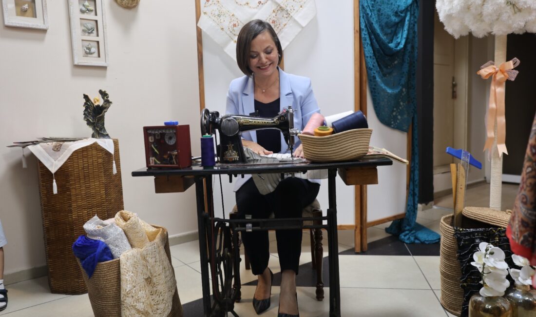 Karabağlar Tekstil Akademisi açıldı. Kadınlar ve gençler ücretsiz meslek eğitimiyle