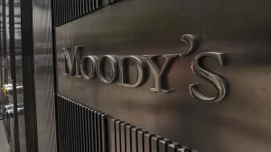 Uluslararası kredi derecelendirme kuruluşu Moody’s, Türk bankalarının görünümünü negatiften durağana