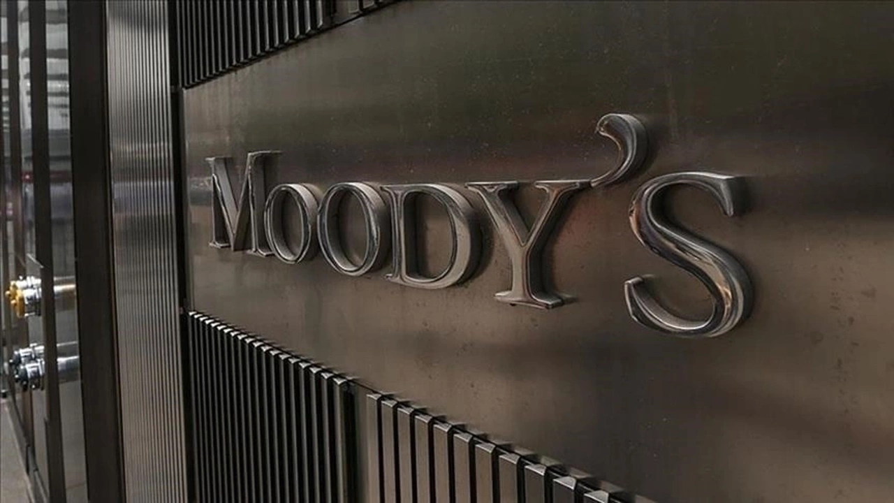 Türk Bankalarına Moody’s dopingi! Görünüm negatiften durağana! Uluslararası kredi derecelendirme kuruluşu Moody’s, Türk bankalarının görünümünü negatiften durağana