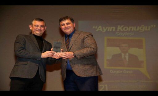 28 Mayıs seçimlerinin ardından parti içinde yükselen, “değişim” taleplerinin ardından