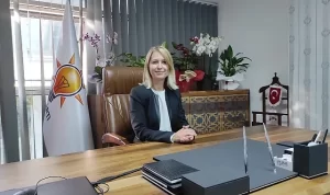 Yaklaşık 3 yıl boyunca AK Parti Karşıyaka İlçe Başkanlığı görevini