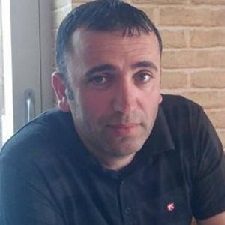 BARIŞI YAKANENTEL MAGANDALAR AYTEKİN KARAPAÇA Zeytinini yiyeceksiniz dallarını kıracıksınızArdından gövdesini