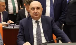 CHP İzmir İl Kongresi’ne sayılı günler kala kulisler hareketlenirken CHP