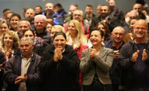 Efes Selçuk Belediye Başkanı Filiz Ceritoğlu Sengel yeni yıl öncesi