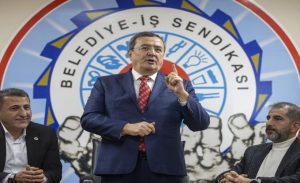 Tüm Yerel-Sen ve Belediye-İş sendikalarını ziyaret eden Başkan Batur, “Dayanışma