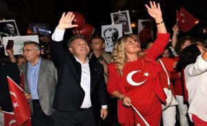 Fiziki ve sosyal yatırımların yanında kültür ve sanat alanındaki etkinliklerle