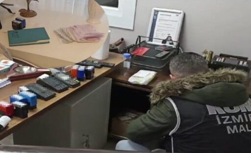 İzmir merkezli 3 ilde gerçekleştirilen naylon fatura operasyonunda, milyarlarca liralık