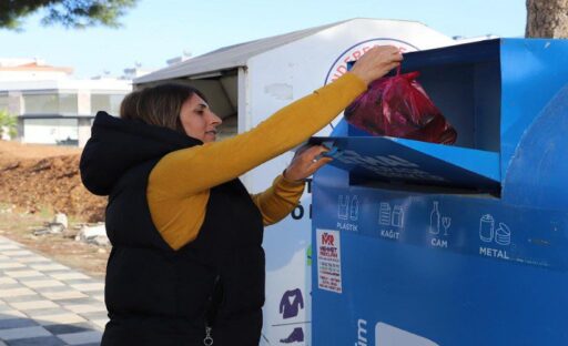 Menderes Belediyesi çevrenin ve doğanın korumasına yönelik çalışmalarıyla dikkat çekiyor.