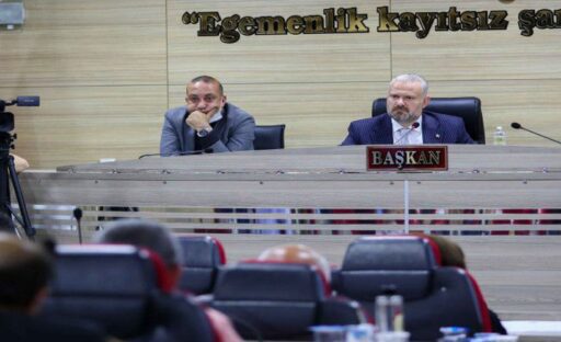 Menemen Belediyesi Ocak ayı olağan meclis toplantısında tansiyon yükseldi. AK