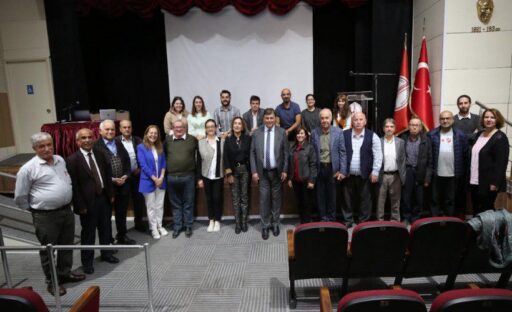 Karşıyaka Belediyesi, katılımcı yönetim anlayışıyla, Karşıyakalıların taleplerinin karşılanmasında mahalle muhtarlarıyla