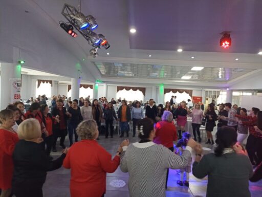 ESKİŞEHİRLİLER EĞİTİME DESTEK KAHVALTISINDA BULUŞTU Eskişehir kültür yardımlaşma ve dayanışma derneği geleneksel olarak düzenlediği eğitime