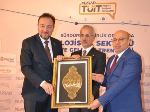 “SÜRDÜRÜLEBİLİRLİK ODAĞINDA LOJİSTİK SEKTÖRÜ VE GELECEK TRENDLERİ”  TEMALI TÜİT İZMİR’DE