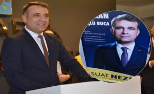 İYİ Parti’nin Buca Belediye Başkan adayı Suat Nezir’in seçim afişlerinde
