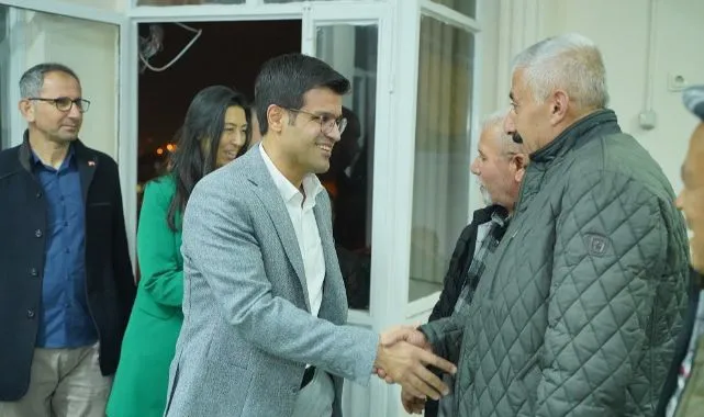 Cumhur İttifakı Bayraklı Belediye Başkan Adayı Bilal Kırkpınar, ailesinin 3