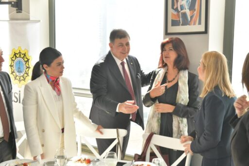 CHP İzmir Büyükşehir Belediye Başkan Adayı Dr. Cemil Tugay, İzmir