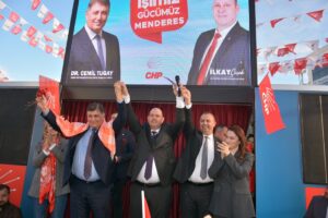 CHP Menderes Belediye Başkan Adayı İlkay Çiçek’in seçim ofisi coşkuyla