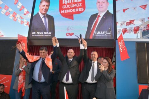 CHP Menderes Belediye Başkan Adayı İlkay Çiçek’in seçim ofisi coşkuyla