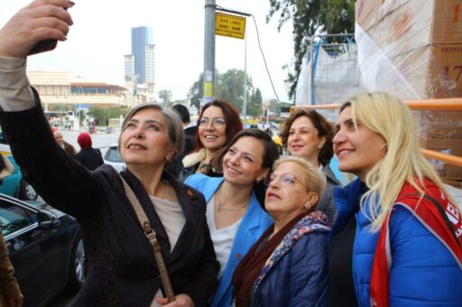 Helil Kınay: Sokakta söylediklerimizi görevde gerçekleştirmeye geliyoruz Cumhuriyet Halk Partisi Karabağlar Belediye Başkan Adayı Helil Kınay, gerçekleştirdiği