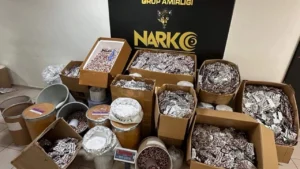 Turgutlu’da uyuşturucu madde imal edildiği tespit edilen eski tavuk çiftliğine