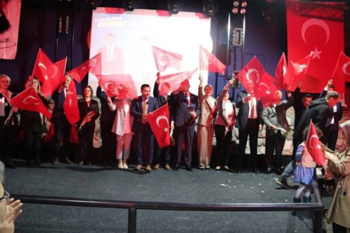Karaburun Belediye Başkan Adayı Eyüp Kaykaç: ‘’Karaburun’un geleceği bizim için kıymetli’’! Cumhur İttifakı Karaburun Belediye Meclis Üyesi Aday tanıtımı gerçekleştirildi. Tanıtım
