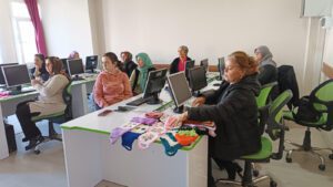 Kadınların dijital pazarda yerini alması için Tire Halk Eğitimi Merkezi