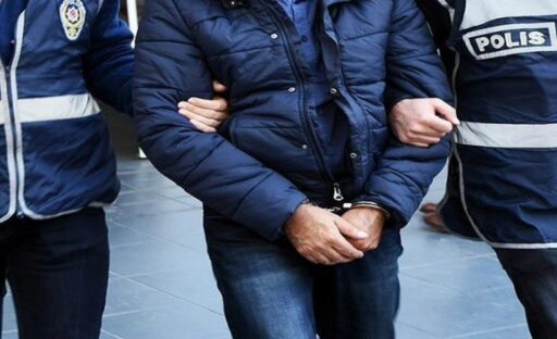 20 ilde eş zamanlı ‘Sibergöz-23’ operasyonu: Aralarında İzmir de var! İçişleri Bakanı Ali Yerlikaya, Adana merkezli 20 ilde eş zamanlı