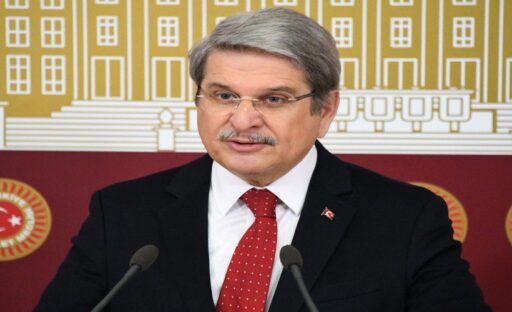 CHP İzmir Büyükşehir Belediye Başkan Adayı Cemil Tugay, dün katıldığı canlı