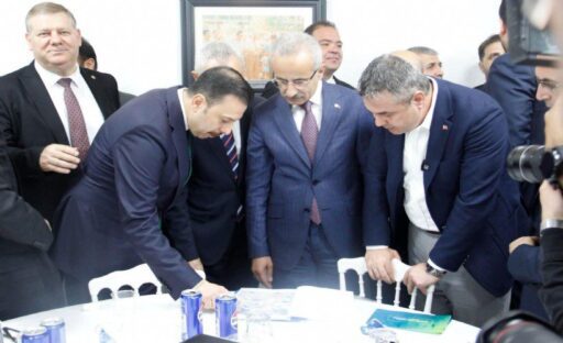 Ulaştırma ve Altyapı Bakanı Abdulkadir Uraloğlu, Torbalı Ticaret Odası’nda Torbalılı