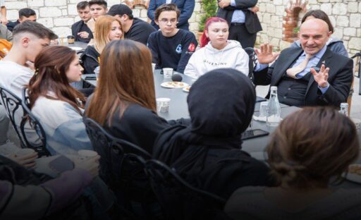 İzmir Büyükşehir Belediye Başkanı Tunç Soyer, İzmir Büyükşehir Belediyesi tarafından