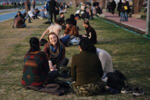 Seçim çalışmaları kapsamında Eşrefpaşa bölgesinde halkla buluşan ve esnaf turu