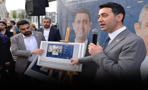 CHP Bayraklı Belediye Başkan adayı İrfan Önal, bir günde 3