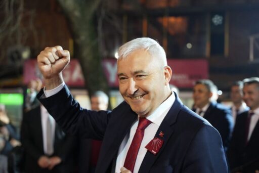 CHP KEMALPAŞA’DAN MİTİNG GİBİ AÇILIŞ BAĞYURDU’NDA GÖVDE GÖSTERİSİ Cumhuriyet Halk Partisi Kemalpaşa İlçe Başkanlığı tarafından, Bağyurdu’nda gerçekleştirilen Seçim