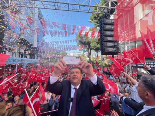 CHP’li Seferihisar Belediye Başkan Adayı İsmail Yetişkin, son mitingini Seferihisar’da