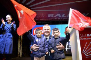 Cumhuriyet Halk Partisi’nin Urla Belediye Başkan Adayı Selçuk Balkan, 24