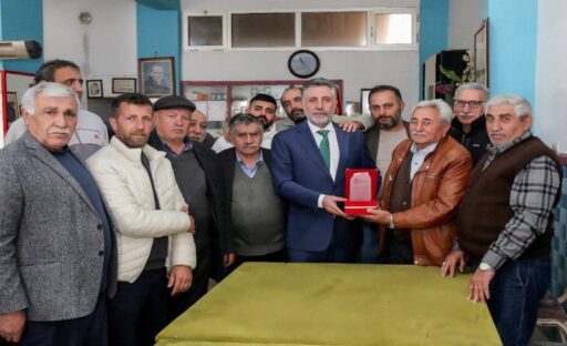 Bayraklı Belediye Başkanı Serdar Sandal, ilçede faaliyet gösteren 30’a yakın