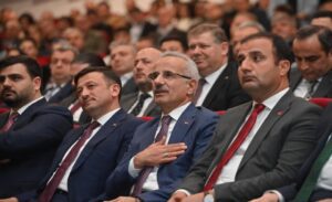 TTO’da sanayicilerle buluşun Bakan Uraluğlu’na 3 talep iletildi: İzmir- Aydın