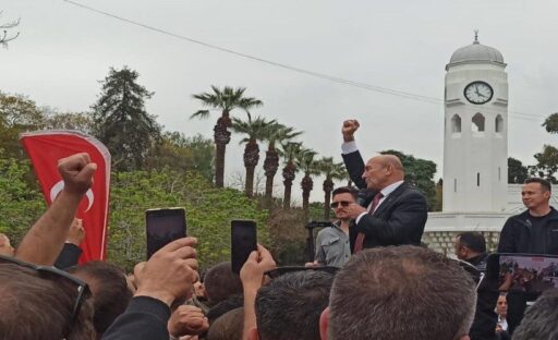 İzmir Büyükşehir Belediyesi’nin İZSU, İZDOĞA, İZBETON ve İZULAŞ şirketlerinde örgütlü