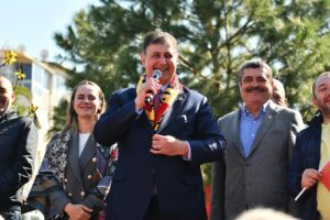 CHP İzmir Büyükşehir Belediye Başkan Adayı Dr. Cemil Tugay, Konak’ta