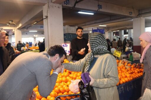 CHP Bayraklı Belediye Başkan adayı İrfan Önal, emekli vatandaşlara yönelik