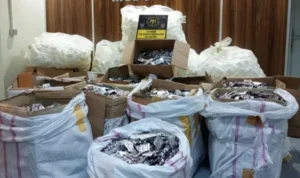 İzmir’in Gaziemir ilçesinde şüphe üzerine bir araçta yapılan incelemede, çuval