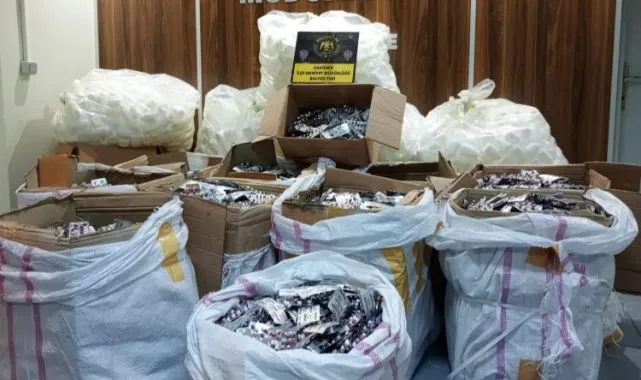 İzmir’in Gaziemir ilçesinde şüphe üzerine bir araçta yapılan incelemede, çuval