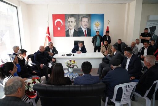 Cumhur İttifakı’nın AK Partili Menderes Belediye Başkan Adayı Sinan Akdeniz’e