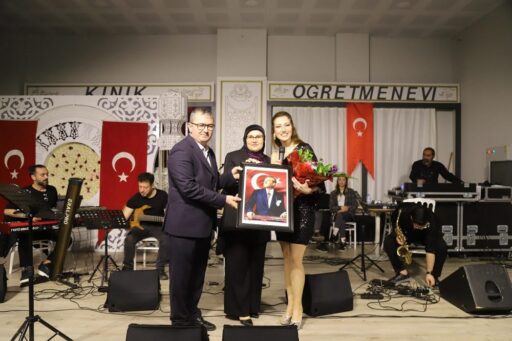 Kınık Belediye Başkan Adayı Sami Mollaahmet 8 Mart Kadınlar Günü’nde