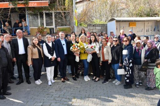 Otelcilerle buluşan Başkan Adayı Sinan Akdeniz; “Özdere ve Gümüldür’ün eksiği