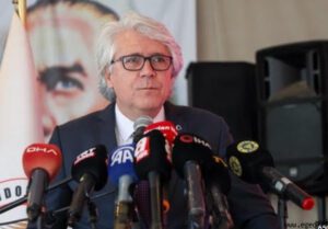 AK Parti’nin Buca ilçesindeki belediye başkan adayı olarak gösterdiği Adnan