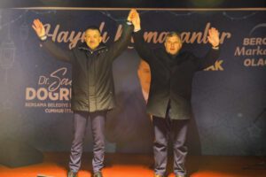 Cumhur İttifakı Bergama Belediye Başkan Adayı Sadık Doğruer ve önceki