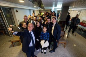 ‘Gençler Konuşuyor’ isimli etkinlikte gençleri ağırlayan Selçuk Belediye Başkan adayı