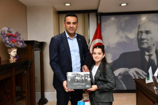 Çiğli Belediye Başkanı Onur Emrah Yıldız, 23 Nisan Ulusal Egemenlik