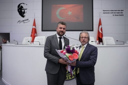 Türkiye’nin Balkan vizyonu Buca’da konuşuldu Buca Belediyesi düzenlediği konferansta Türkiye’nin Balkan vizyonunu masaya yatırdı. CHP