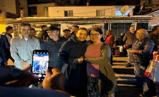 Seçimlerden sonra esnaf ziyaretlerini aralıksız sürdüren Efes Selçuk Belediye Başkanı